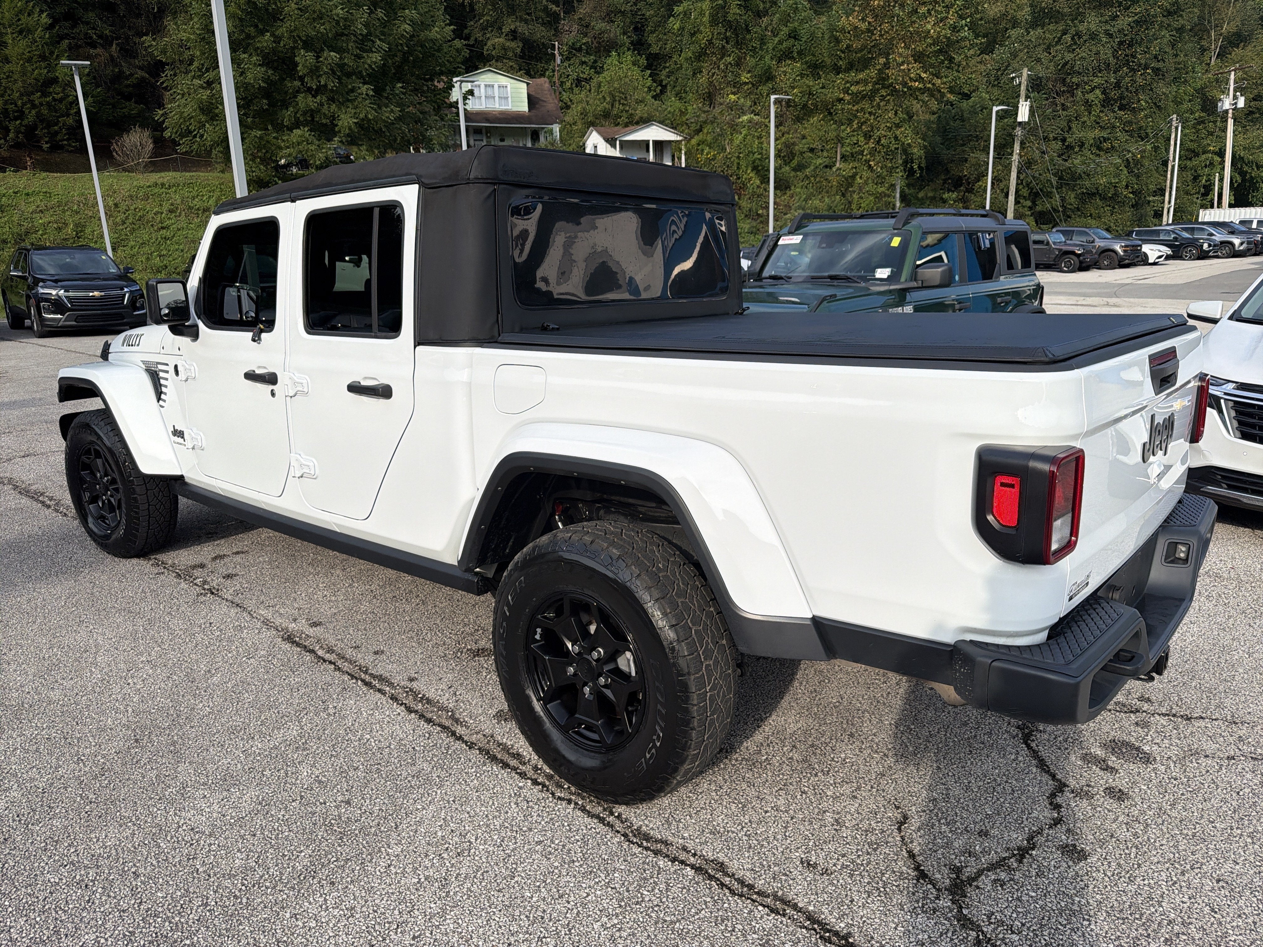 2023 Jeep Gladiator Willys 4x4