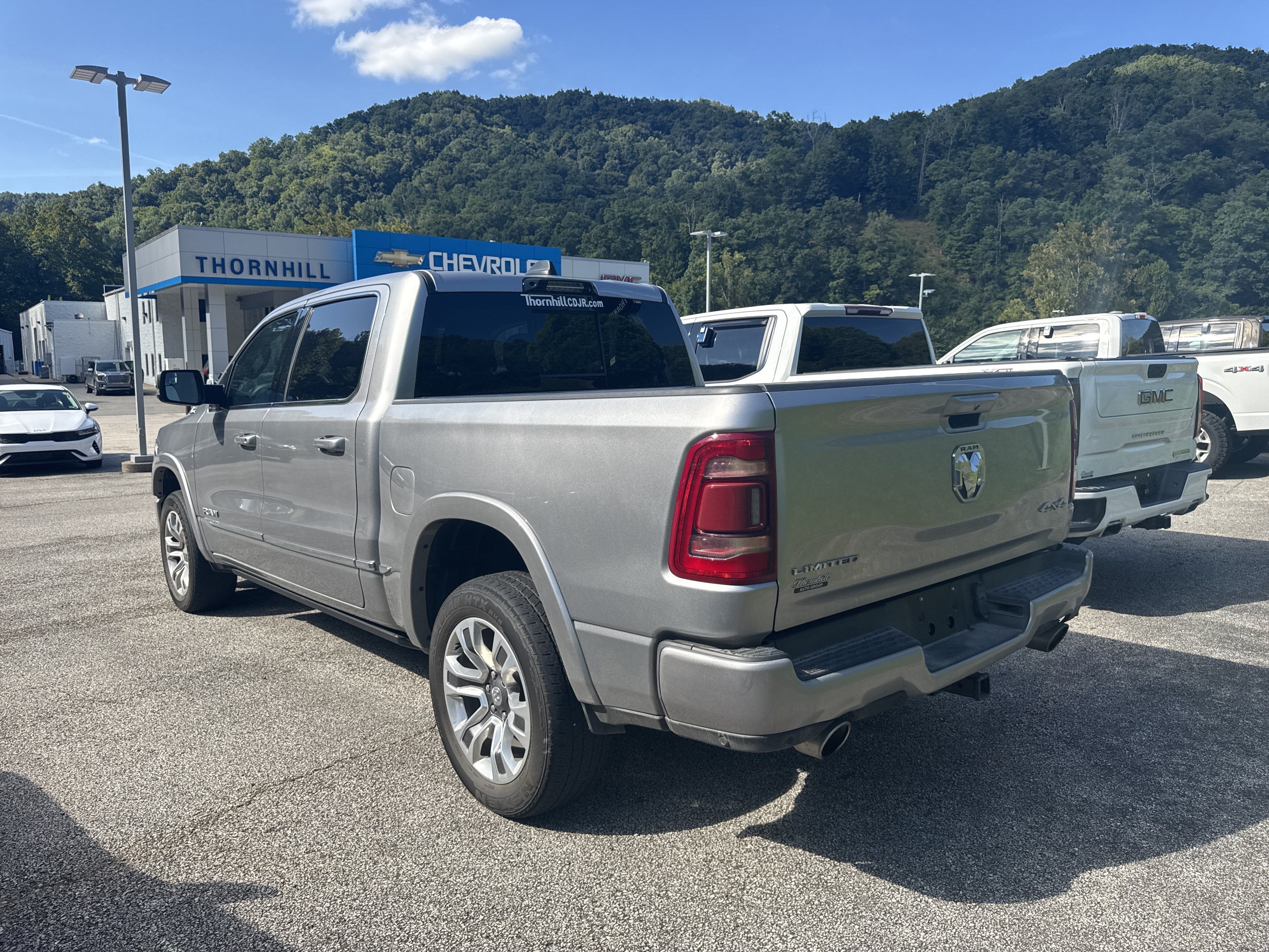 2024 RAM 1500 Limited Crew Cab 4x4 5'7" Box
