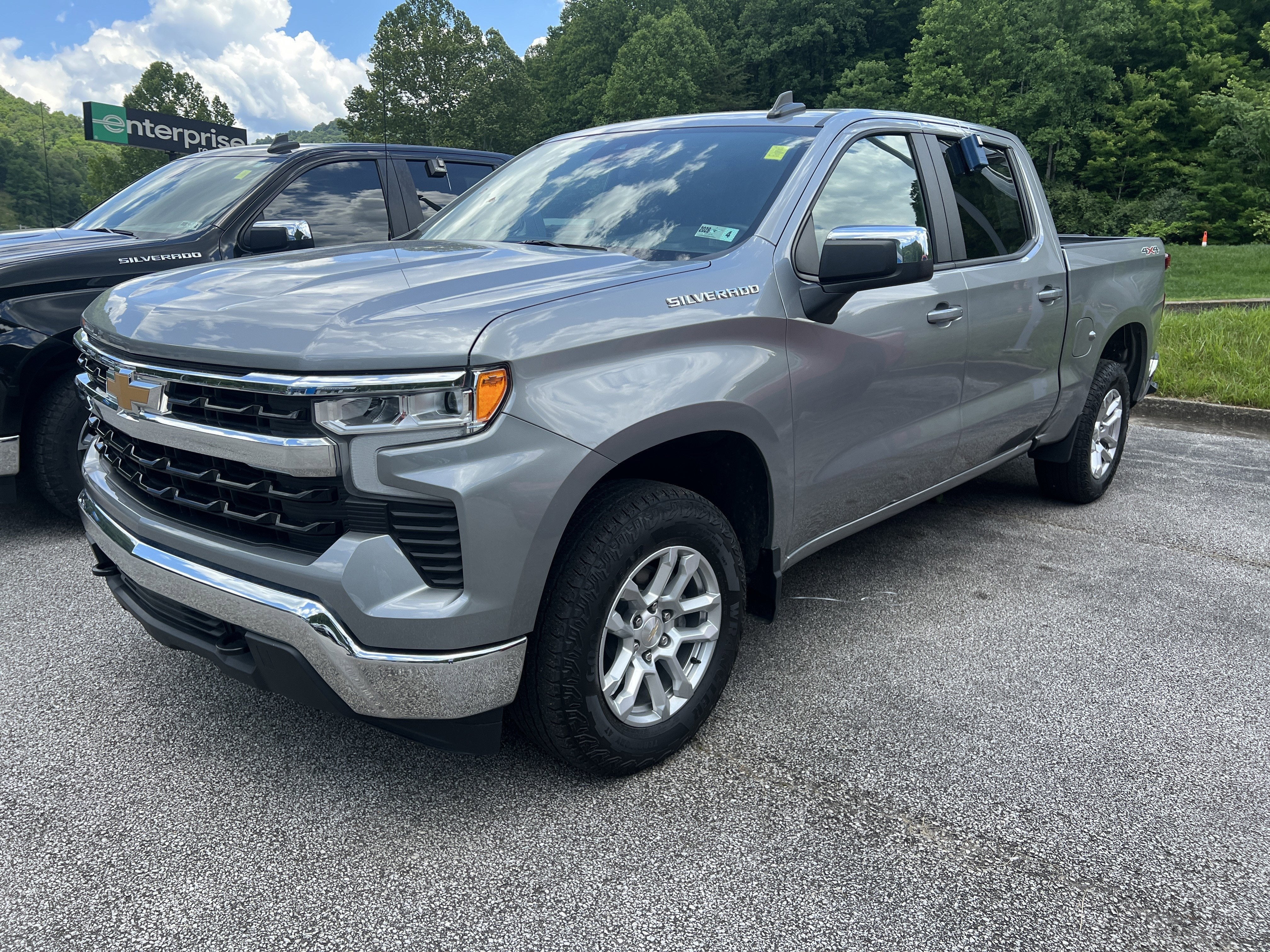 2024 Chevrolet Silverado 1500 LT (2FL)