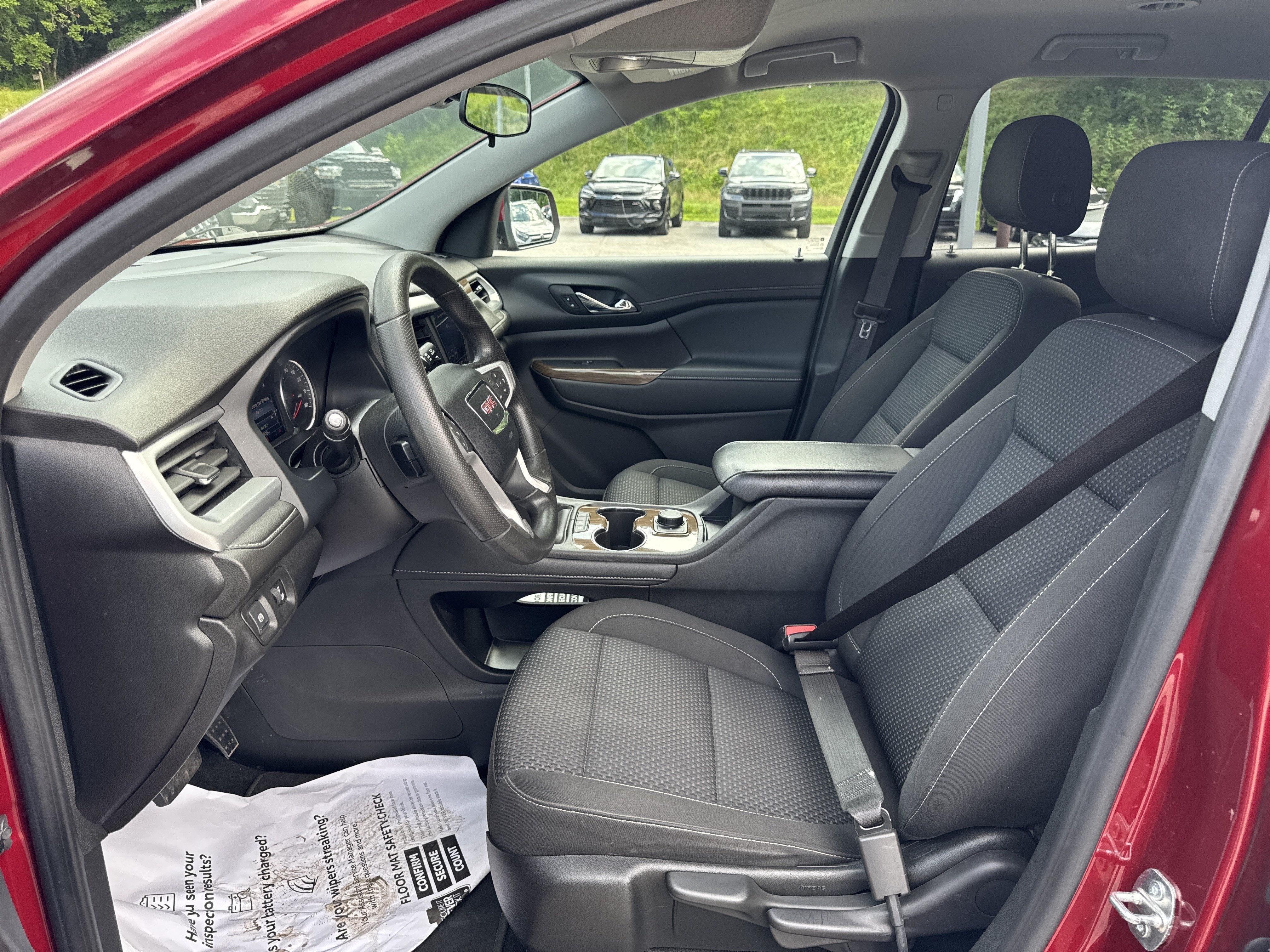 2023 GMC Acadia SLE