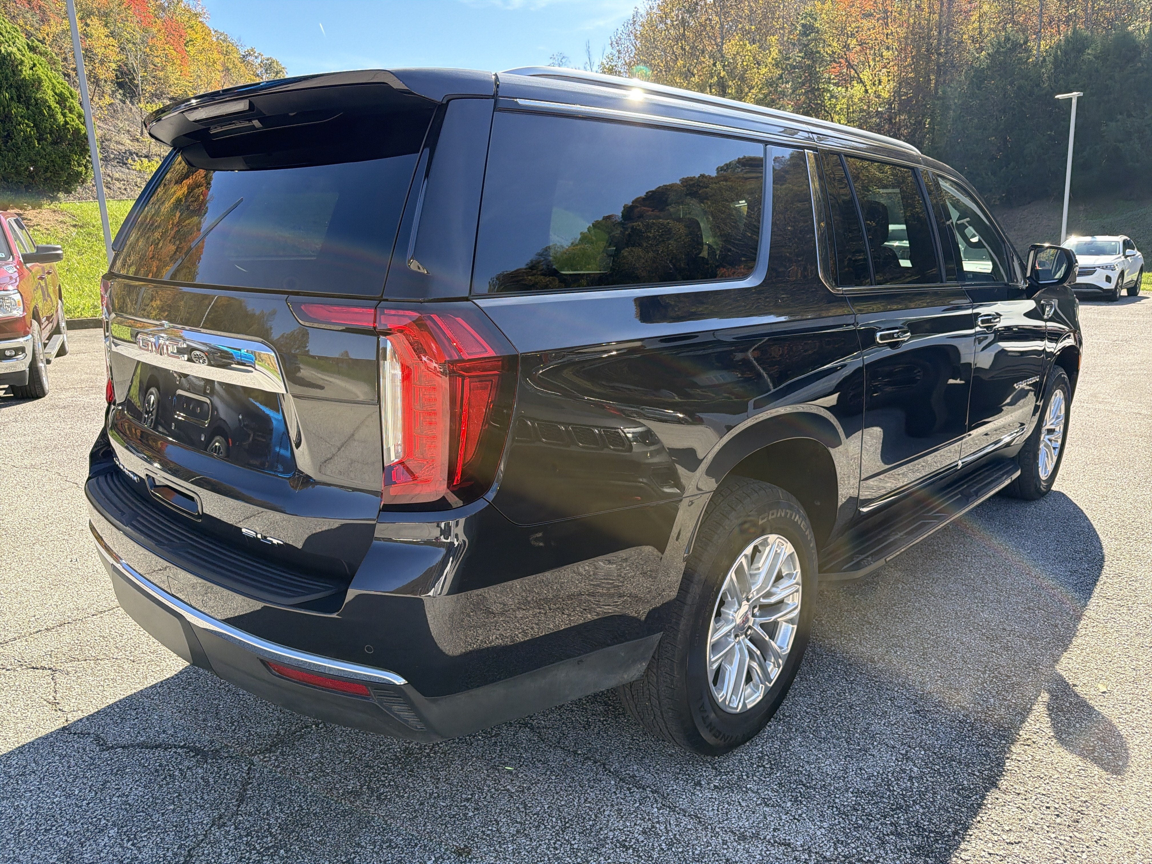 2024 GMC Yukon XL SLT