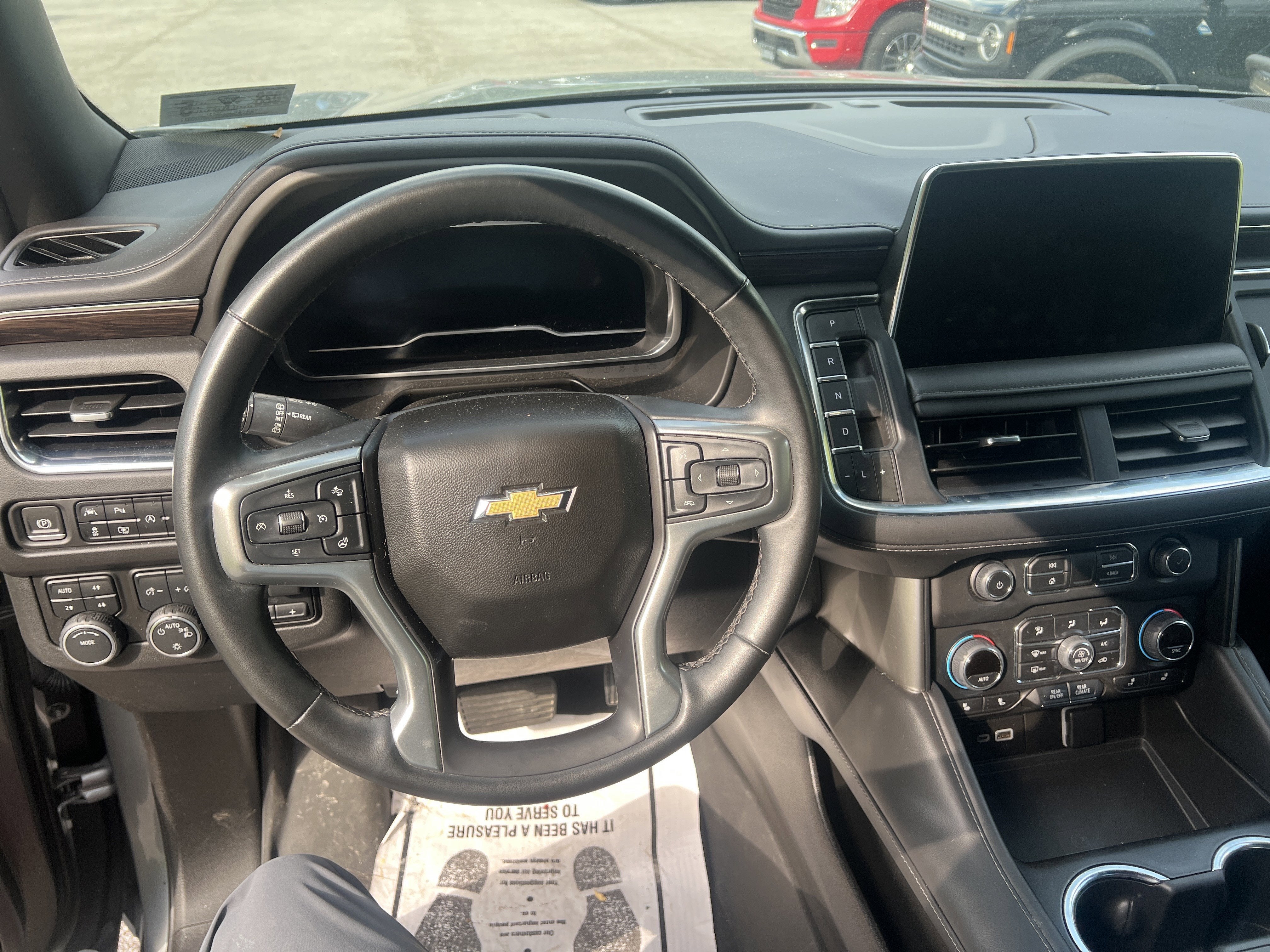 2023 Chevrolet Suburban LT
