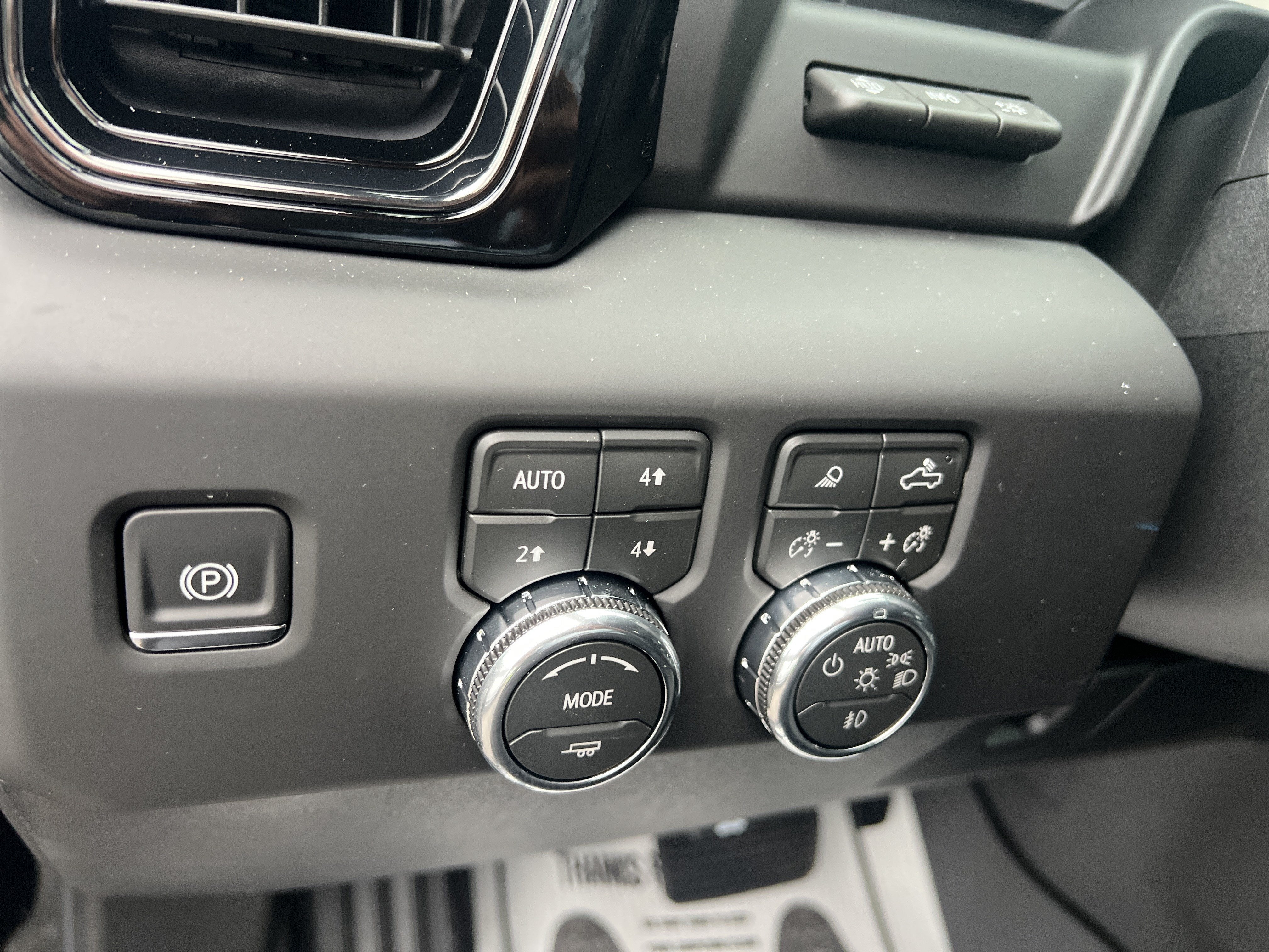 2026 GMC Sierra 2500HD AT4X - Photo 10