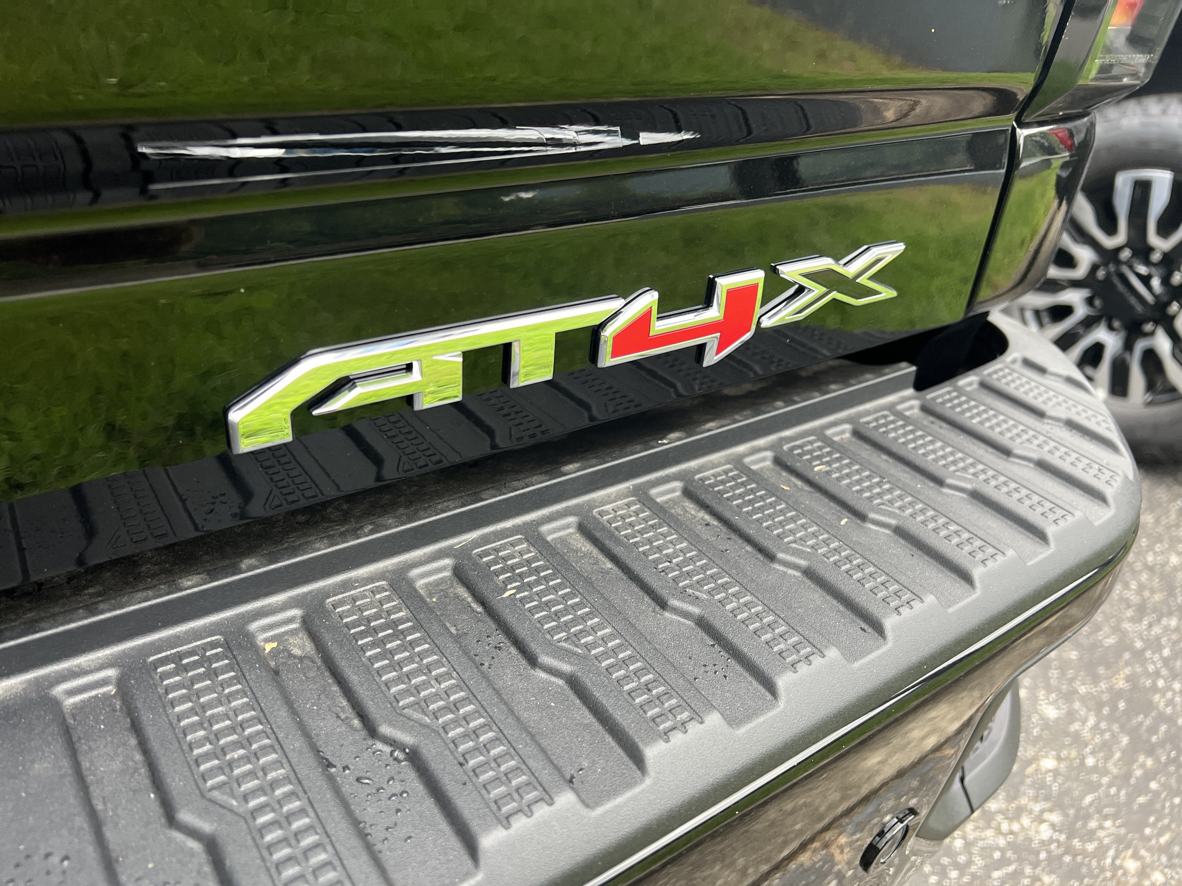 2026 GMC Sierra 2500HD AT4X - Photo 17