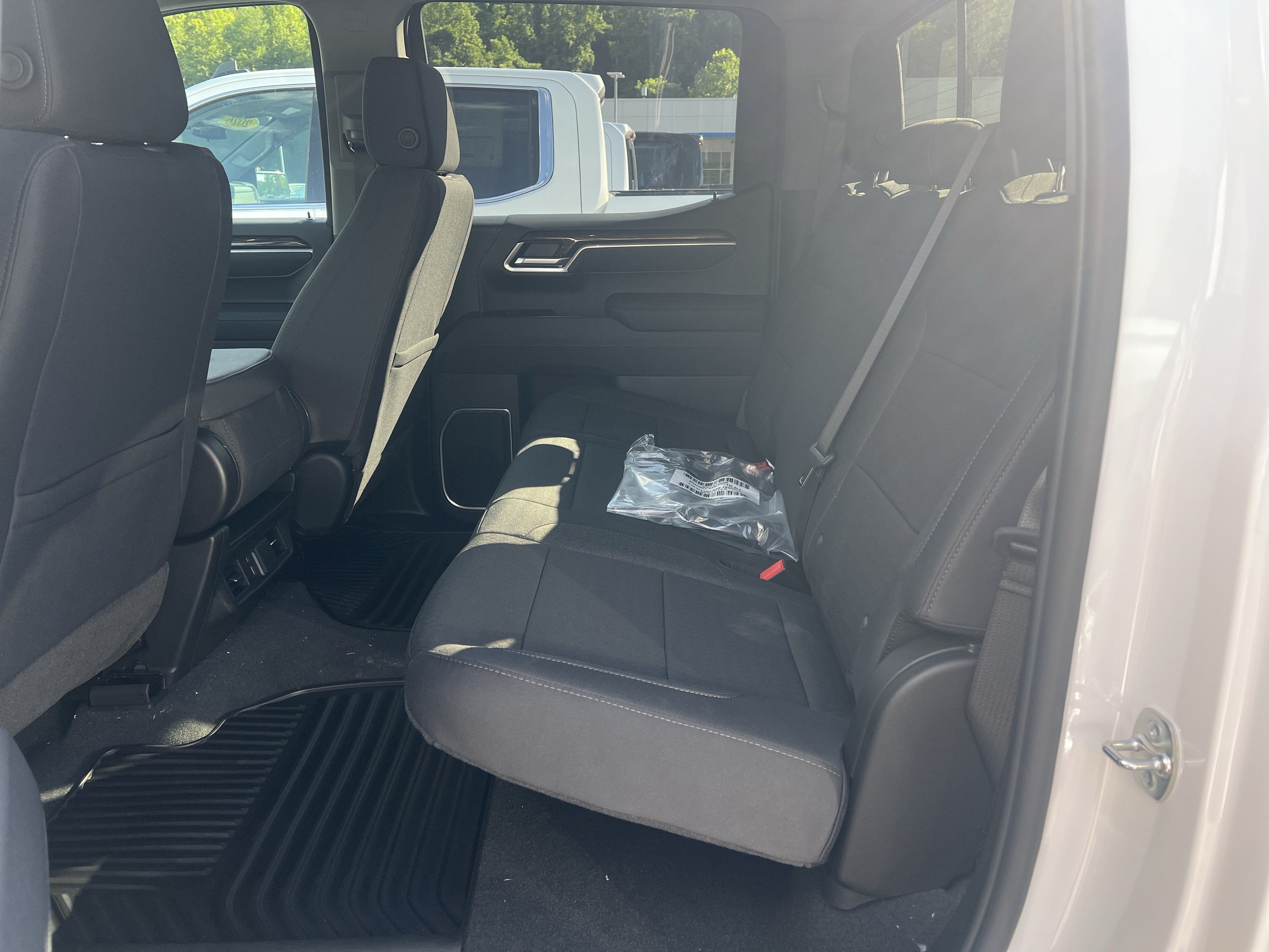 2026 GMC Sierra 1500 SLE - Photo 11