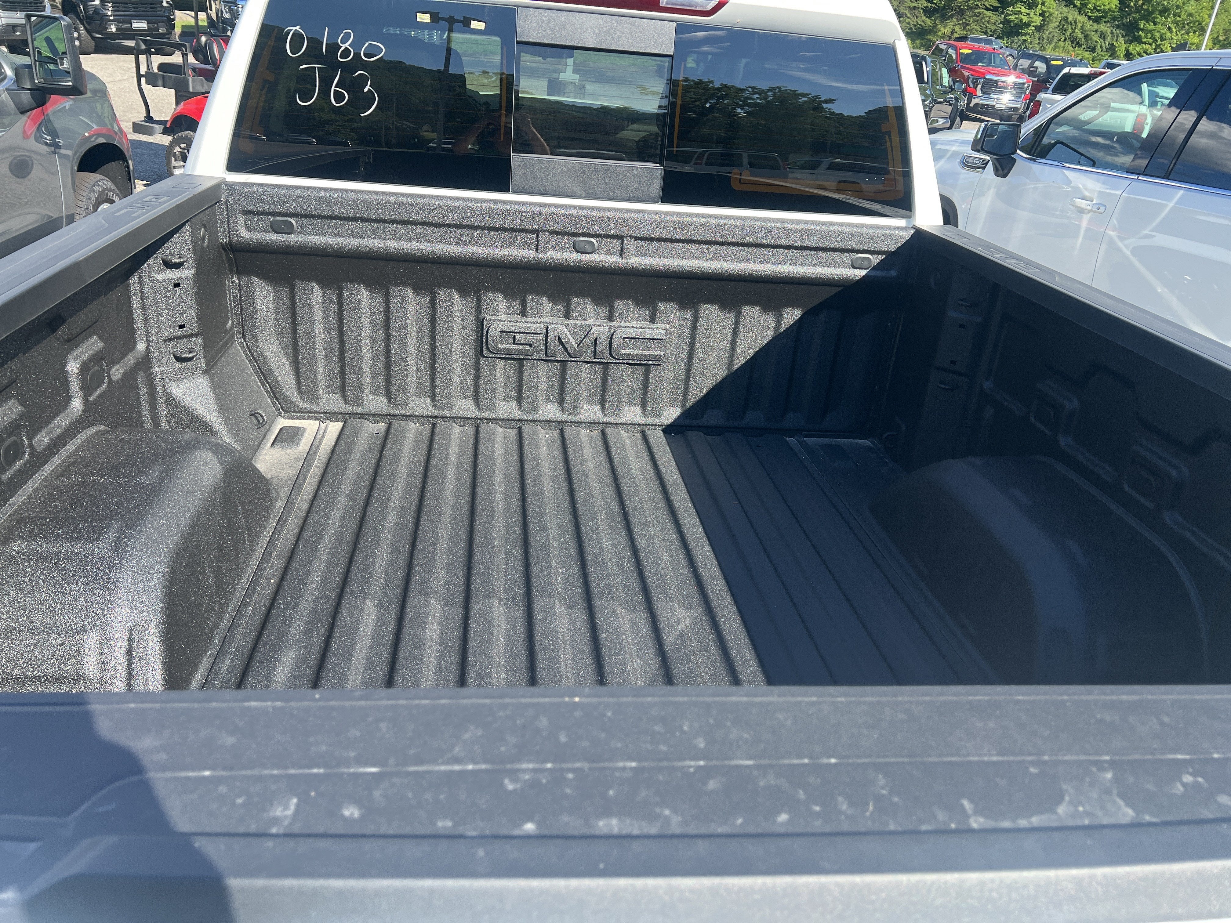 2026 GMC Sierra 1500 SLE - Photo 12