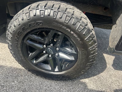 2023 Chevrolet Silverado 1500 Custom Trail Boss