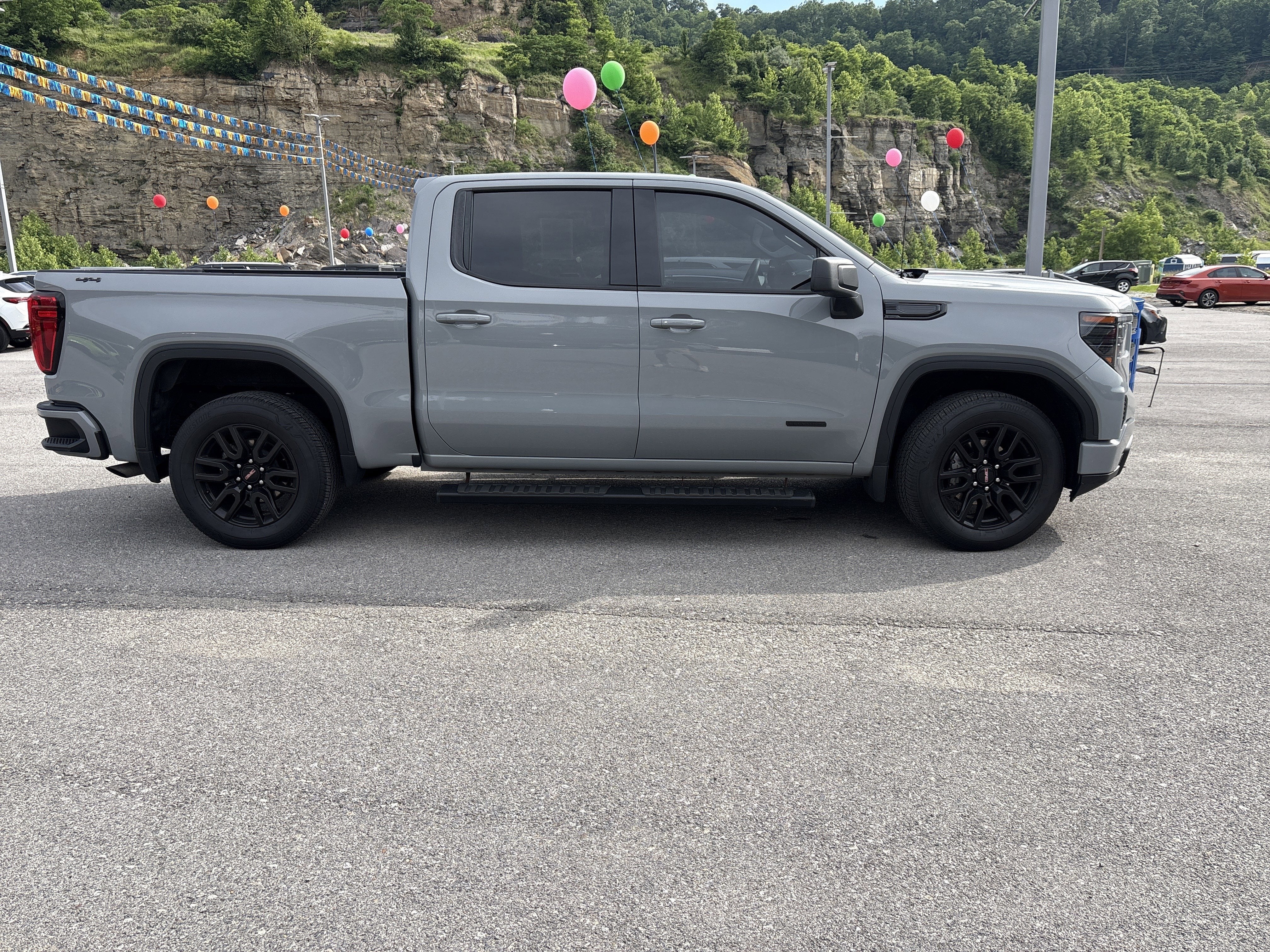2024 GMC Sierra 1500 Elevation