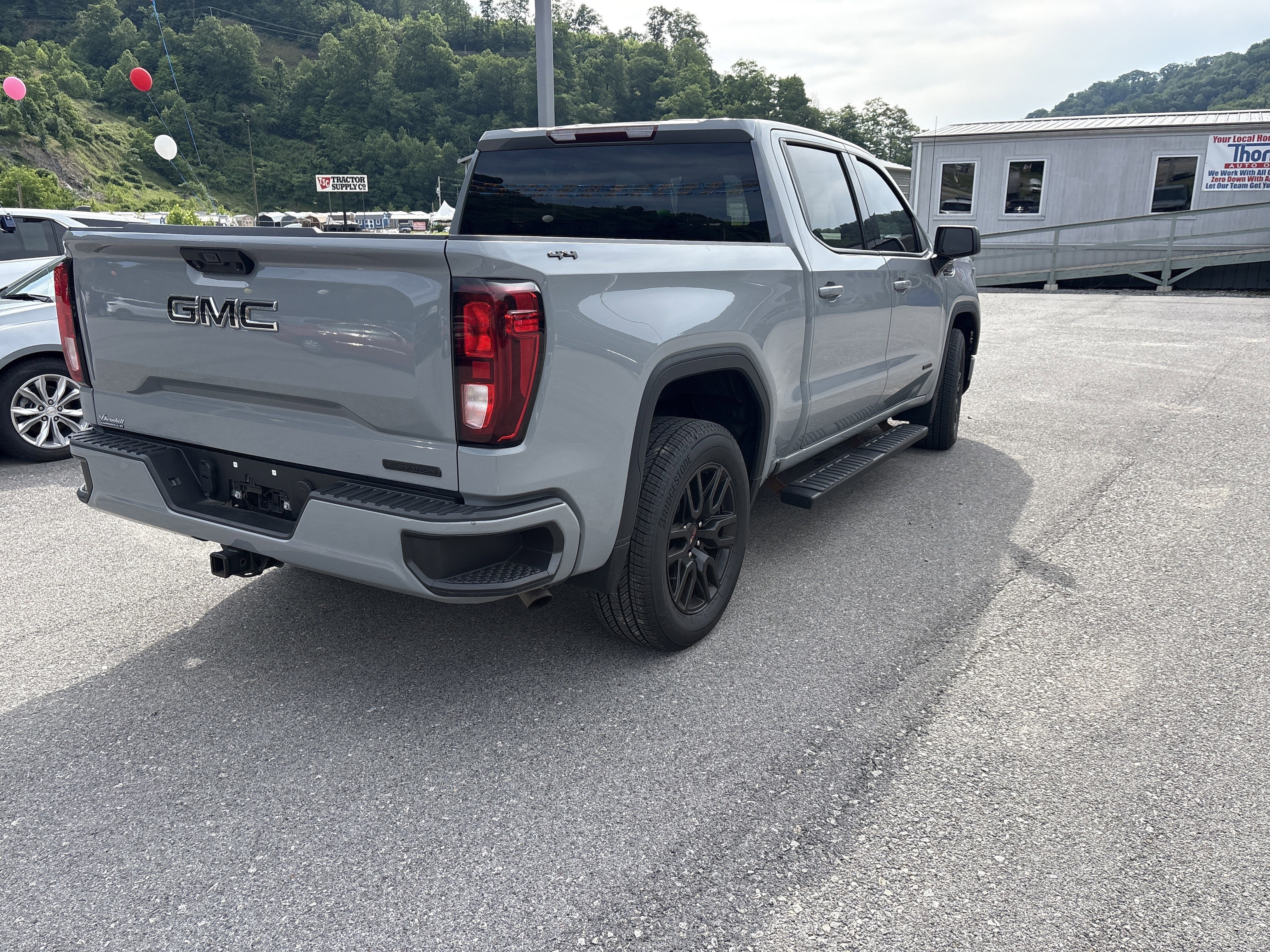 2024 GMC Sierra 1500 Elevation