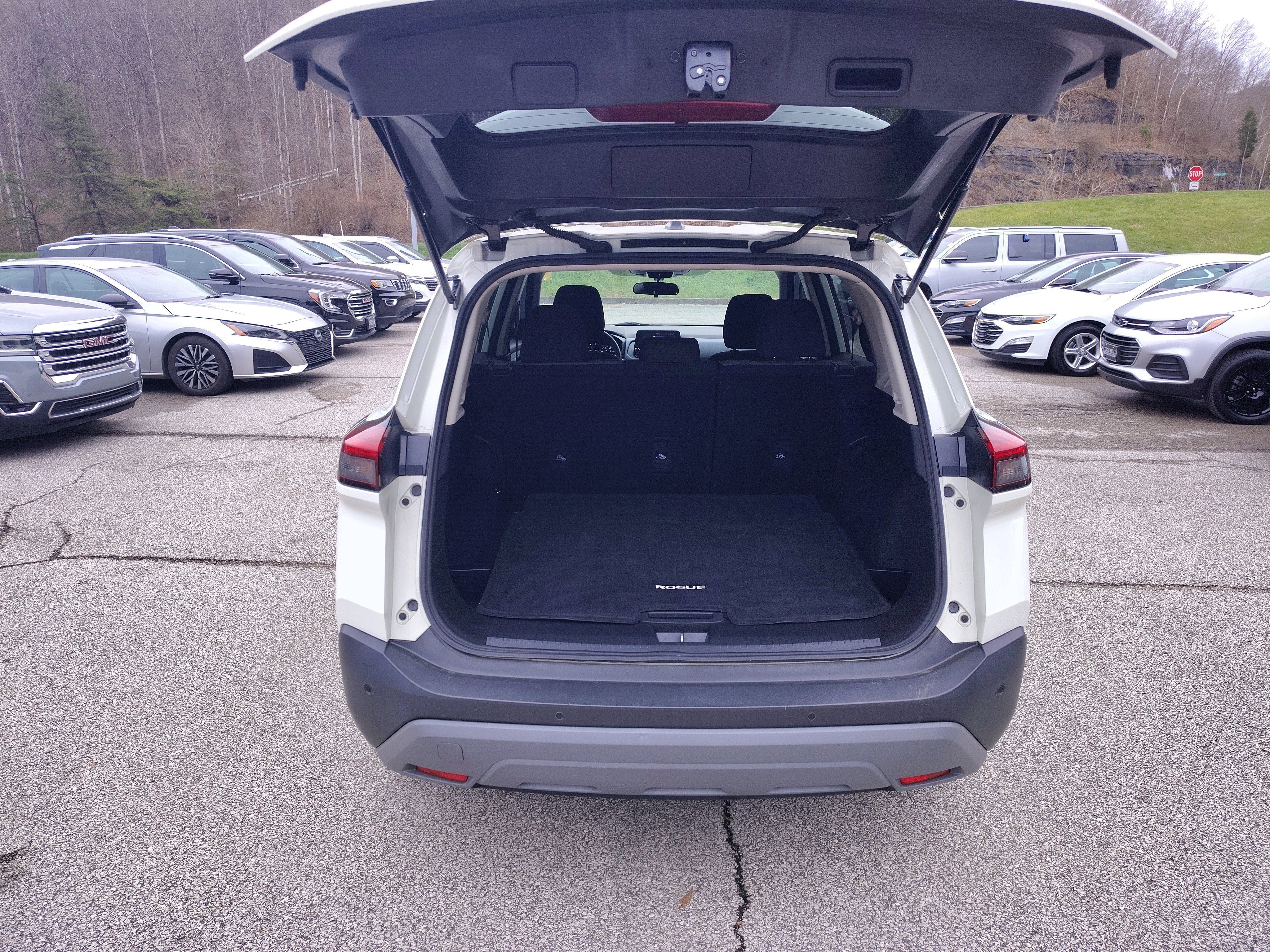 2022 Nissan Rogue S