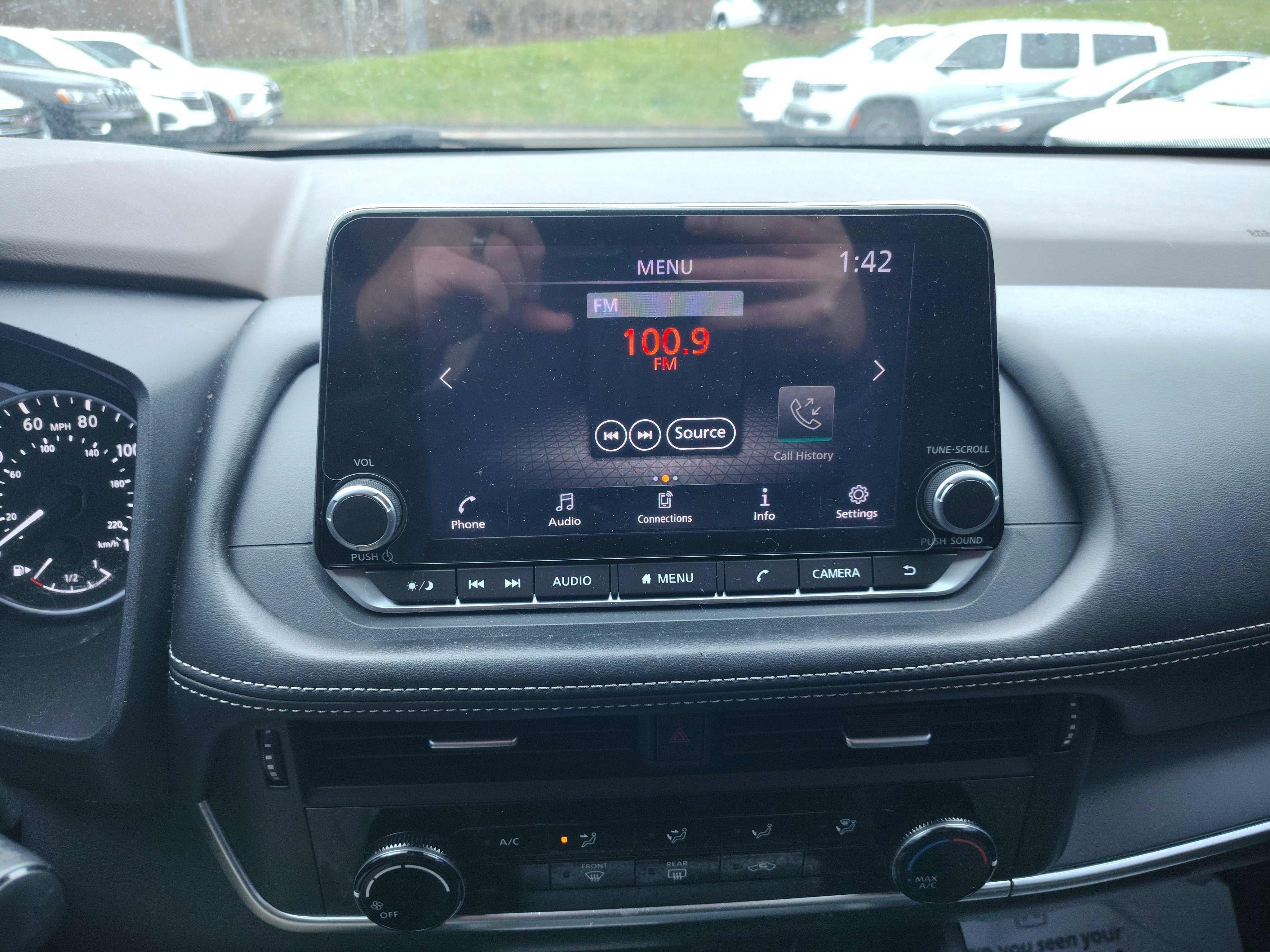 2022 Nissan Rogue S
