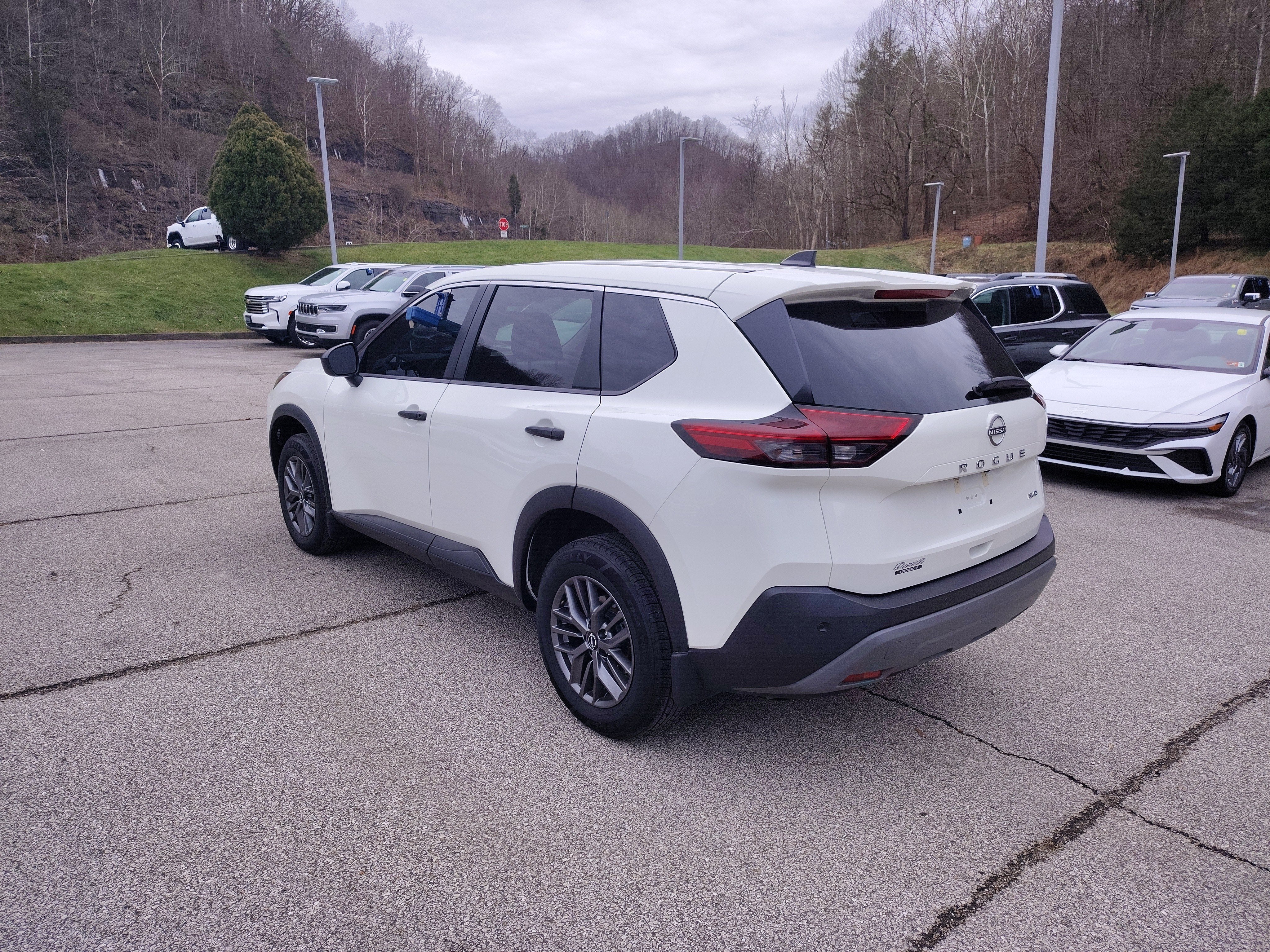 2022 Nissan Rogue S