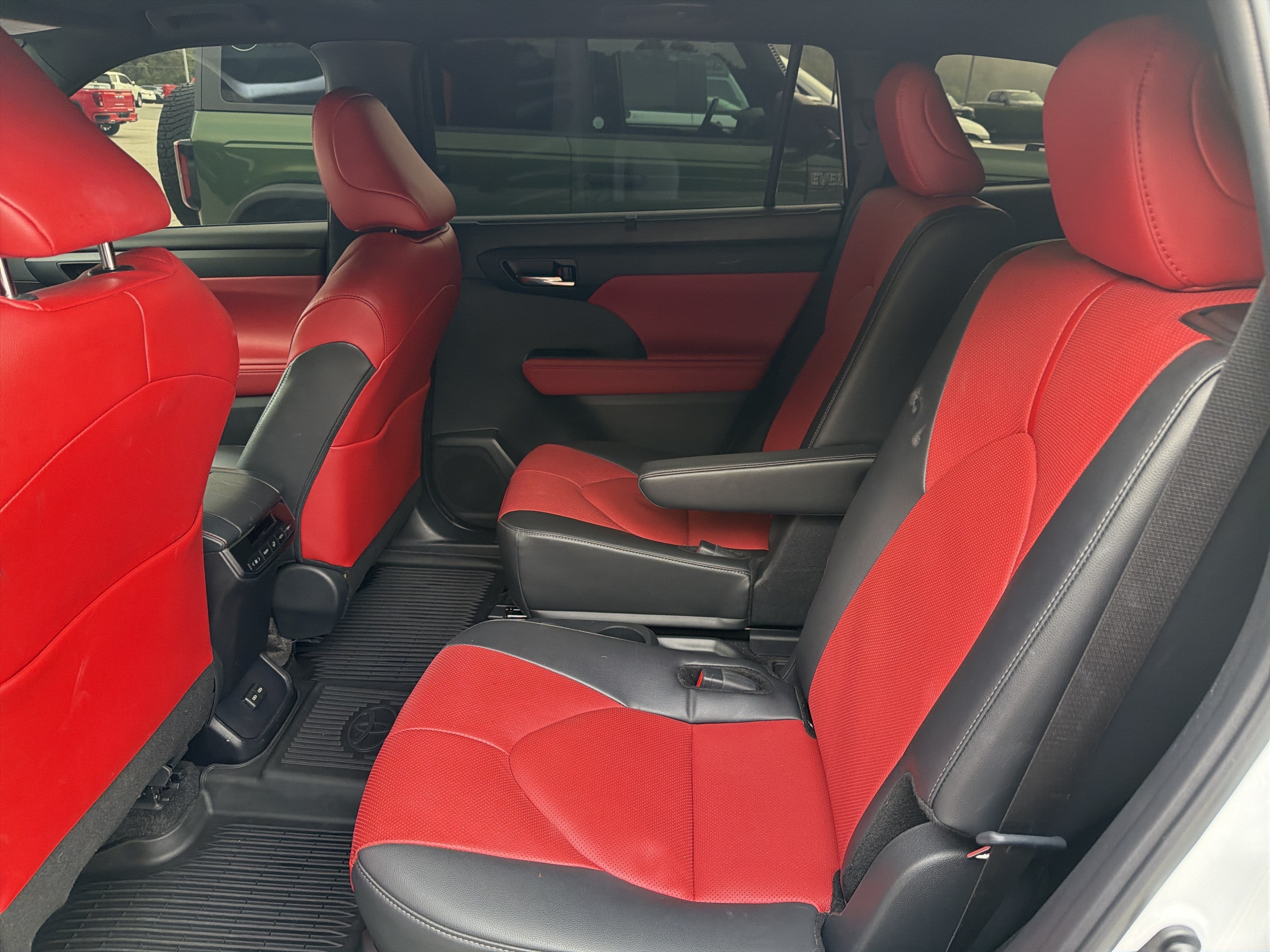 2024 Toyota Highlander XSE