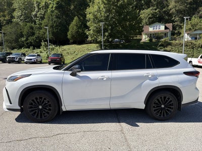 2025 Toyota Highlander XSE