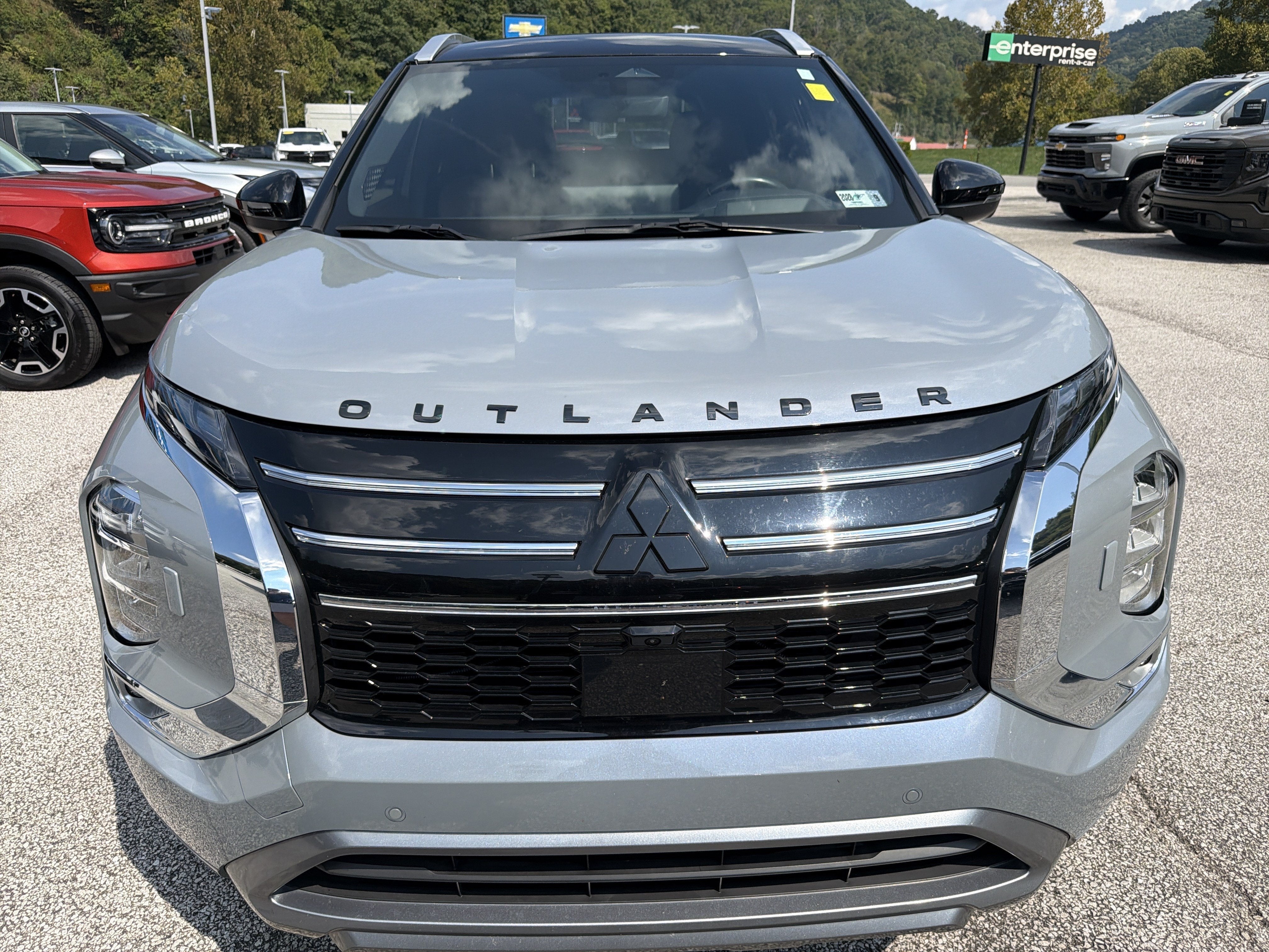 2025 Mitsubishi Outlander SEL