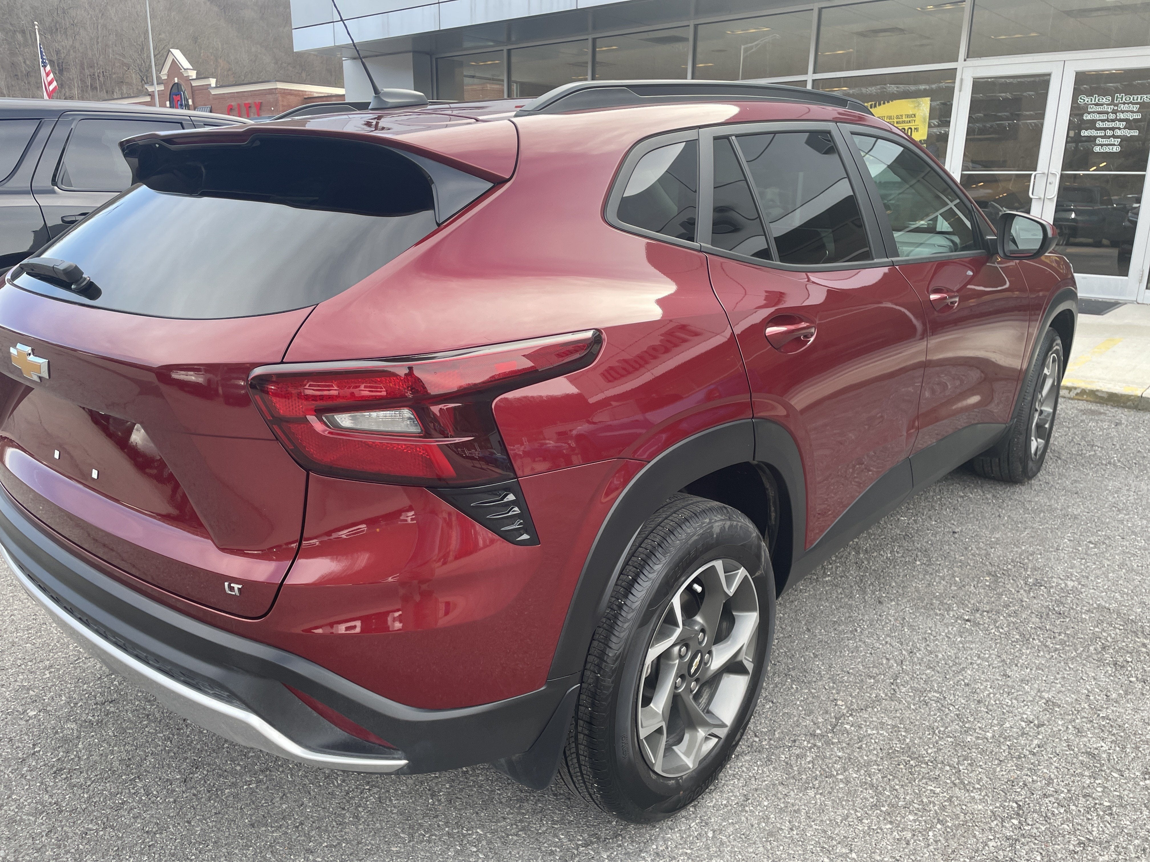 2025 Chevrolet Trax LT